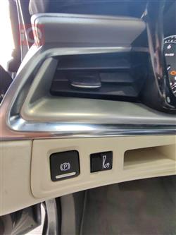 کادیلاک XT5